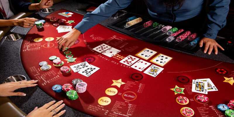 Top 5 thủ thuật đánh Poker hiệu quả và tỷ lệ thắng đến 99% 1 Thủ thuật đánh poker